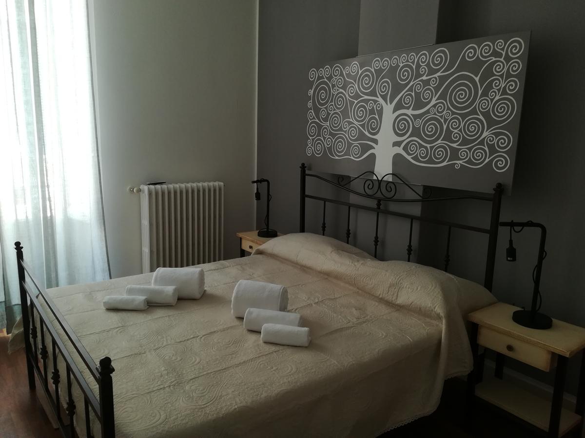 Dimora Dell'Artista Bed & Breakfast Лече Екстериор снимка