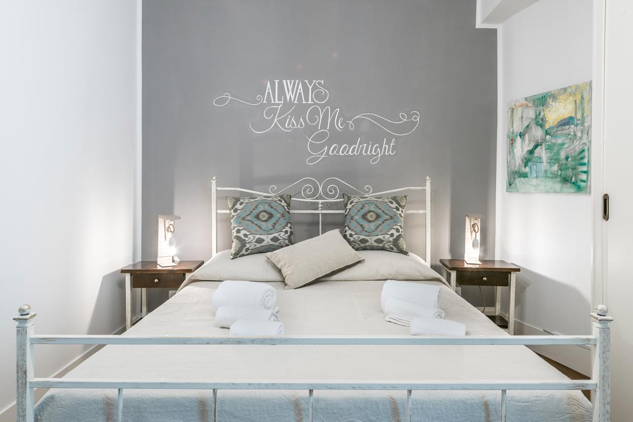Dimora Dell'Artista Bed & Breakfast Лече Екстериор снимка