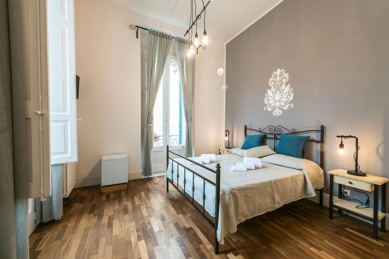 Dimora Dell'Artista Bed & Breakfast Лече Екстериор снимка